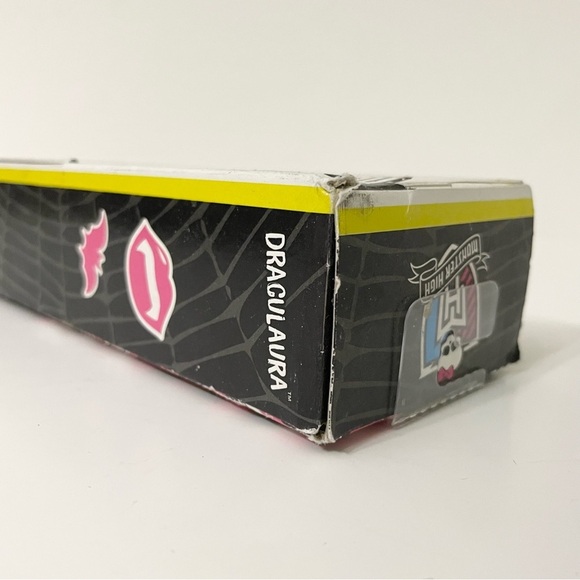 Monster High Draculaura Doll Damaged Box - Picture 12 of 16
